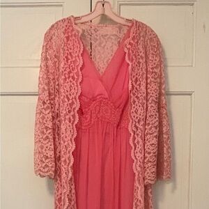 Vanity Fair Coral Lace Robe Set